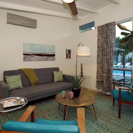 The Wesley Hotel By Avantstay Retro Spacious W Bbq Pool Spa Palm Springs Exterior photo